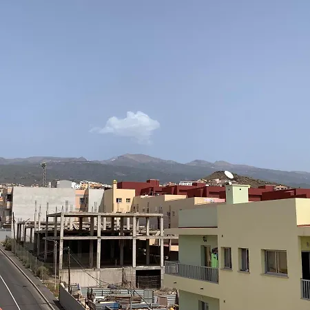 El Olivo House B شقة